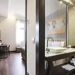 Quentin Xl Potsdamer Platz 4*