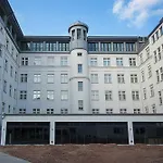 Quentin Xl Potsdamer Platz