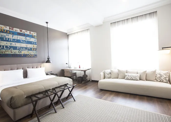 Quentin Xl Potsdamer Platz Hotell 4*