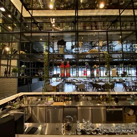 Quentin Xl Potsdamer Platz Hotel 4*