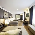 Quentin Xl Potsdamer Platz Hotel 4*