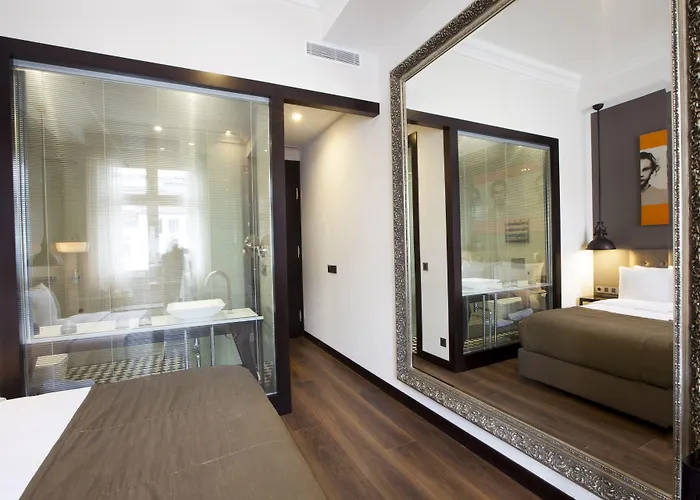 Quentin Xl Potsdamer Platz